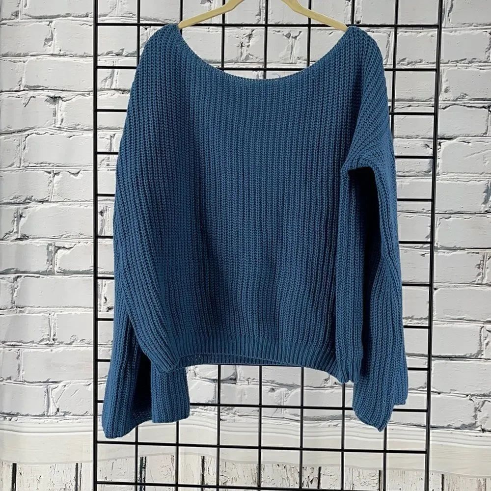 Sweater with large arms M/L